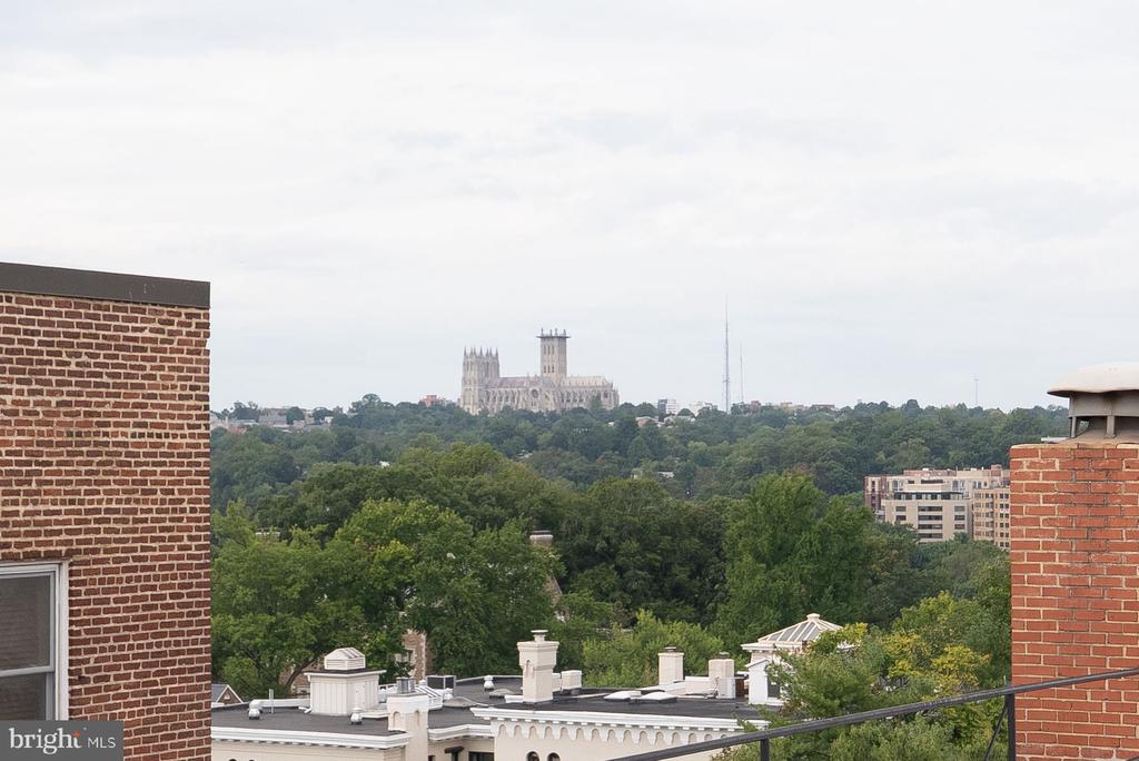 2123 CALIFORNIA STREET NW Unit: A4