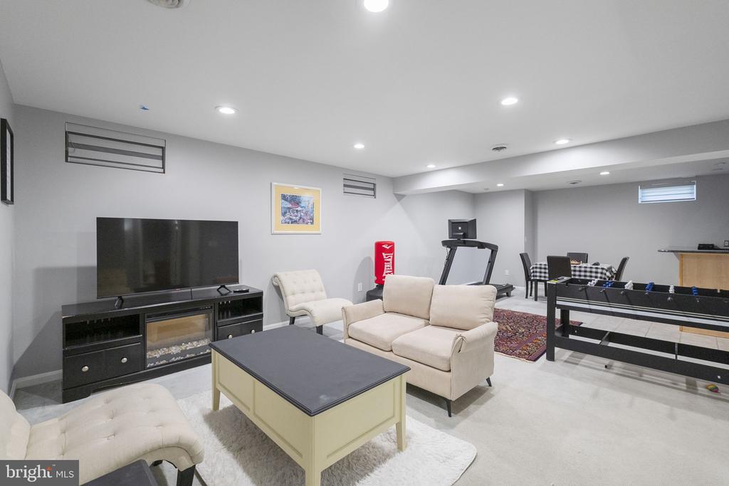 6455 SADDLEBROOK LANE