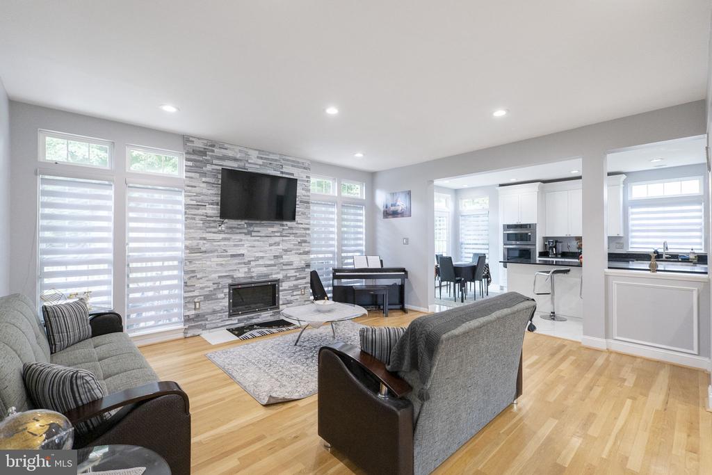 6455 SADDLEBROOK LANE