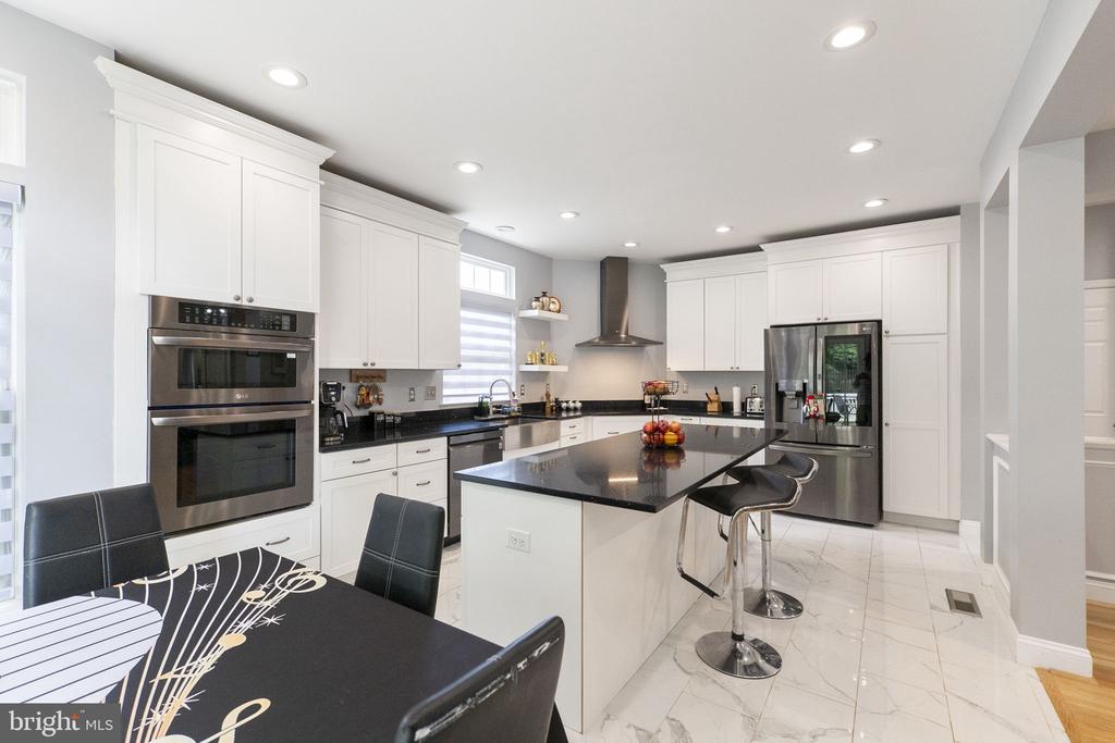 6455 SADDLEBROOK LANE