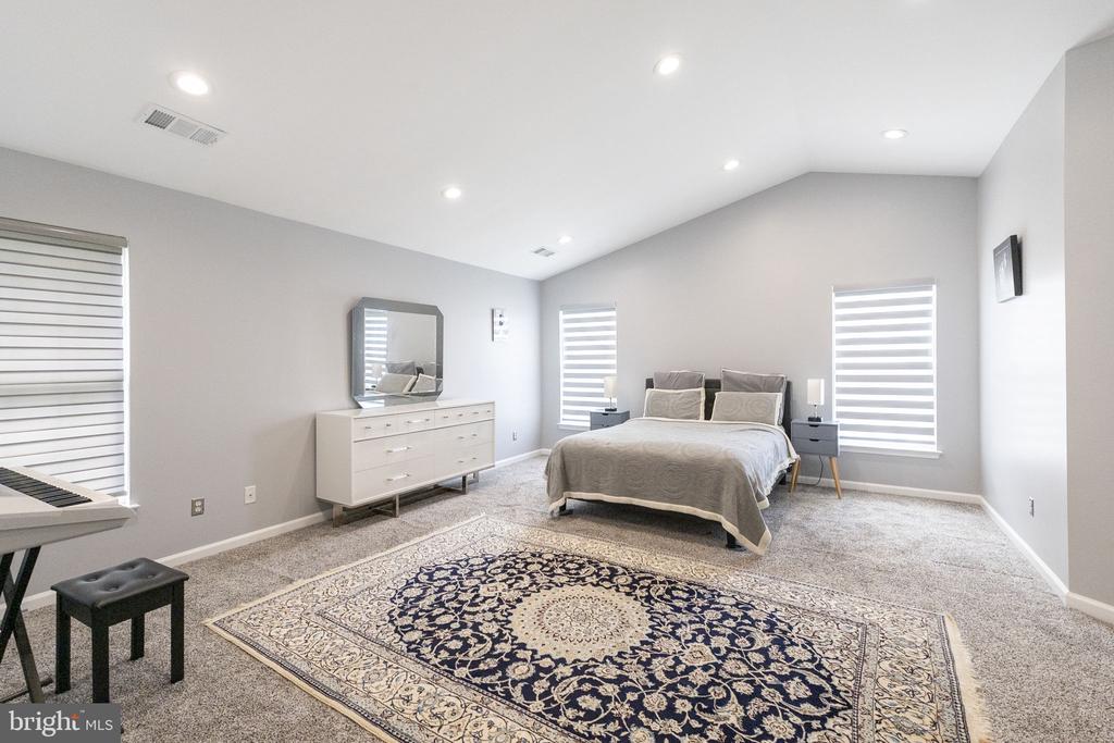 6455 SADDLEBROOK LANE