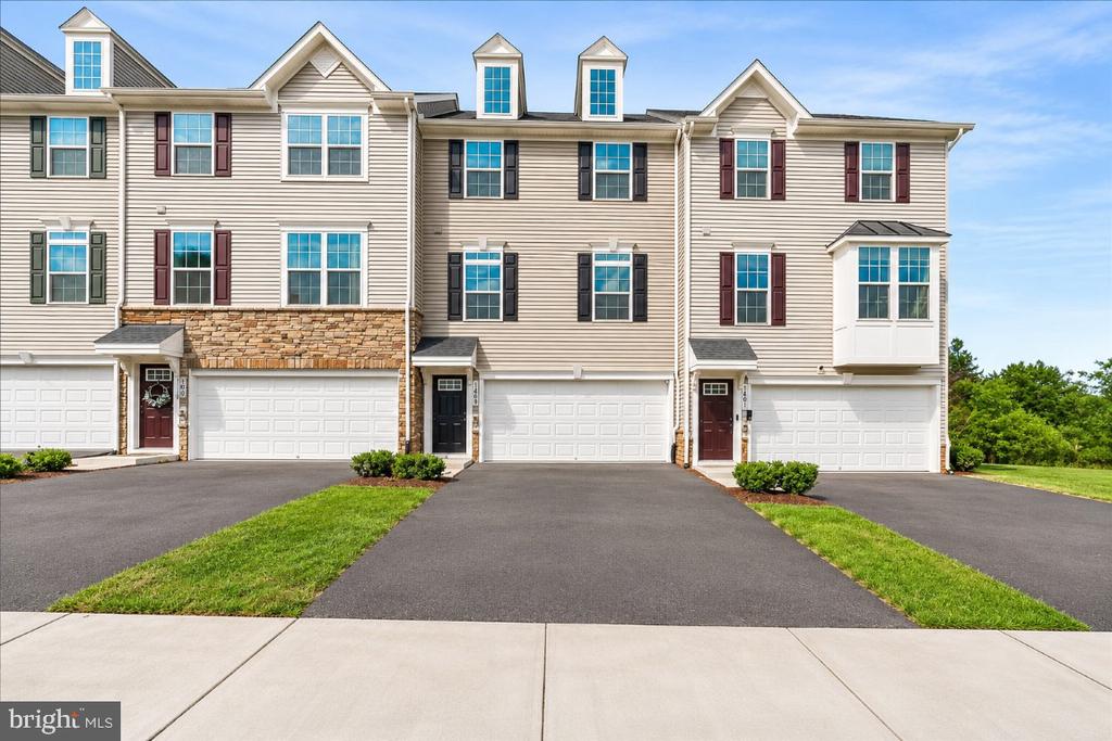 1403 WILMER PARK LANE