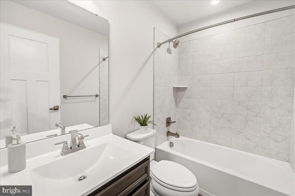1403 WILMER PARK LANE