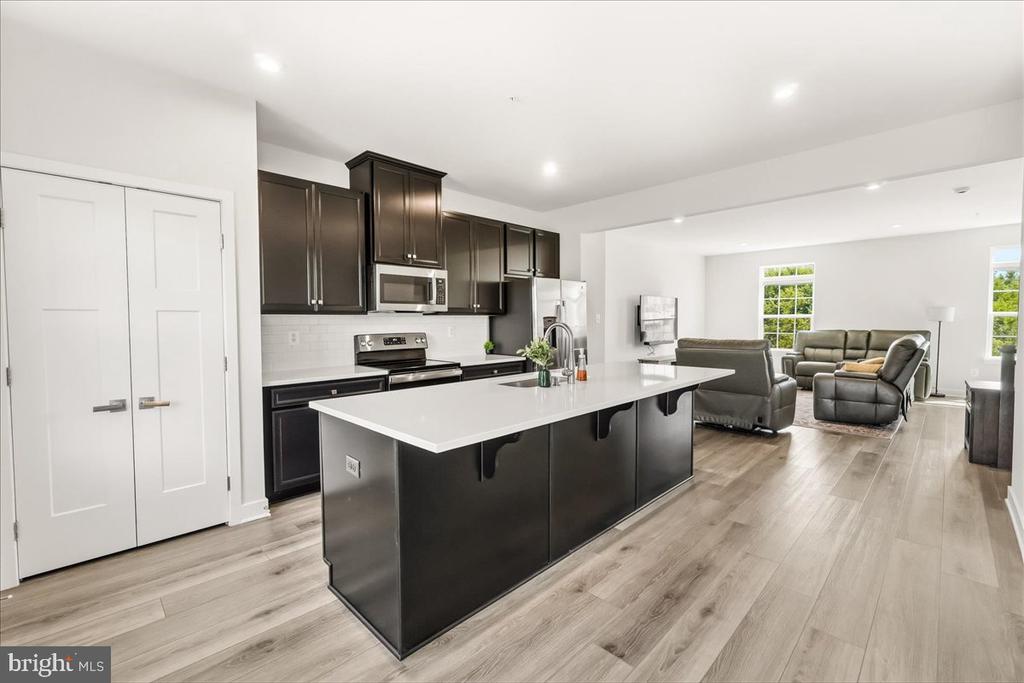 1403 WILMER PARK LANE