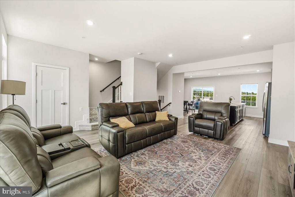 1403 WILMER PARK LANE