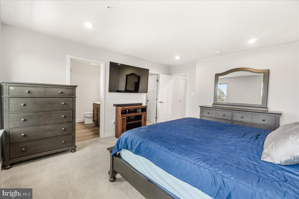 1403 WILMER PARK LANE