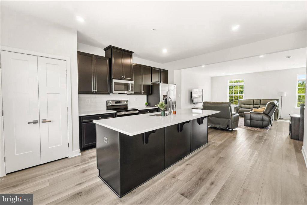 1403 WILMER PARK LANE