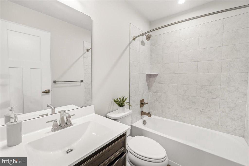 1403 WILMER PARK LANE