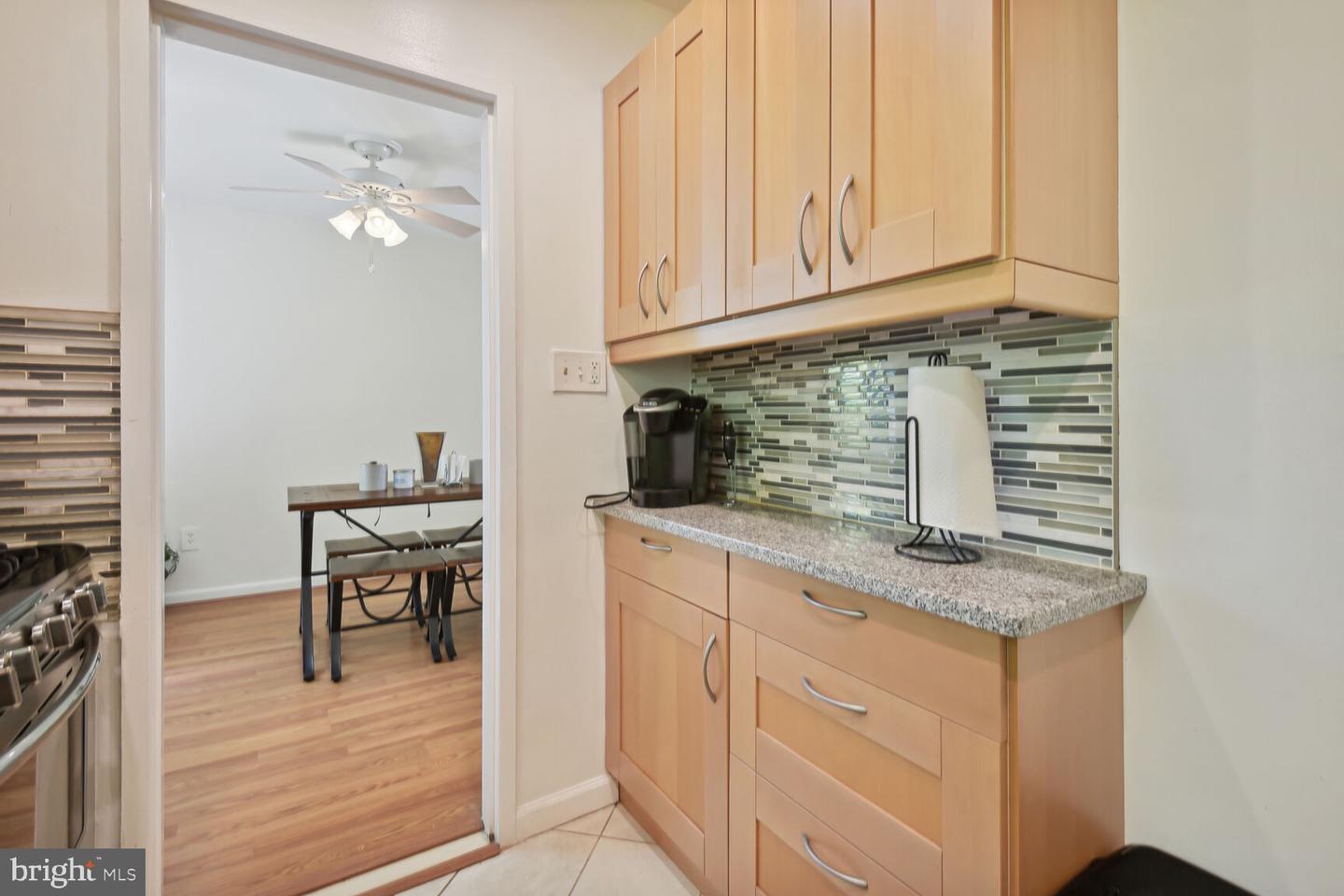 10315 Montrose Ave #102
