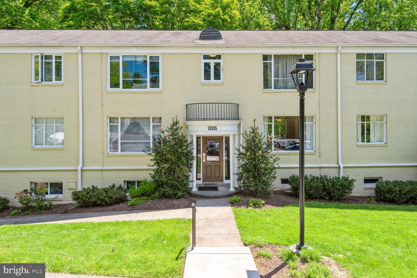 10315 Montrose Ave #102