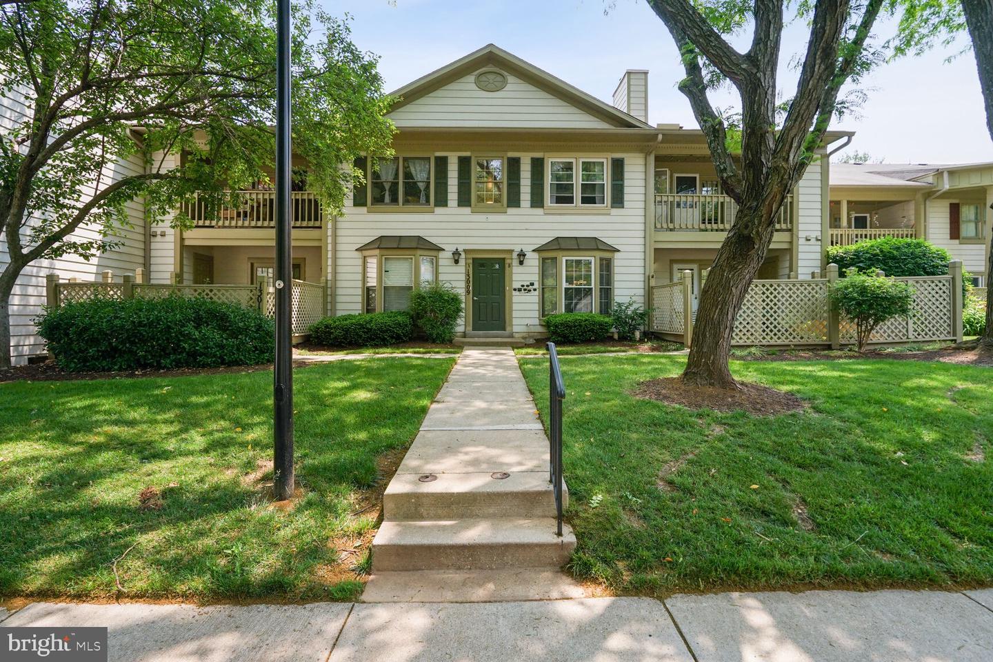 13009 Shadyside Ln #12-204