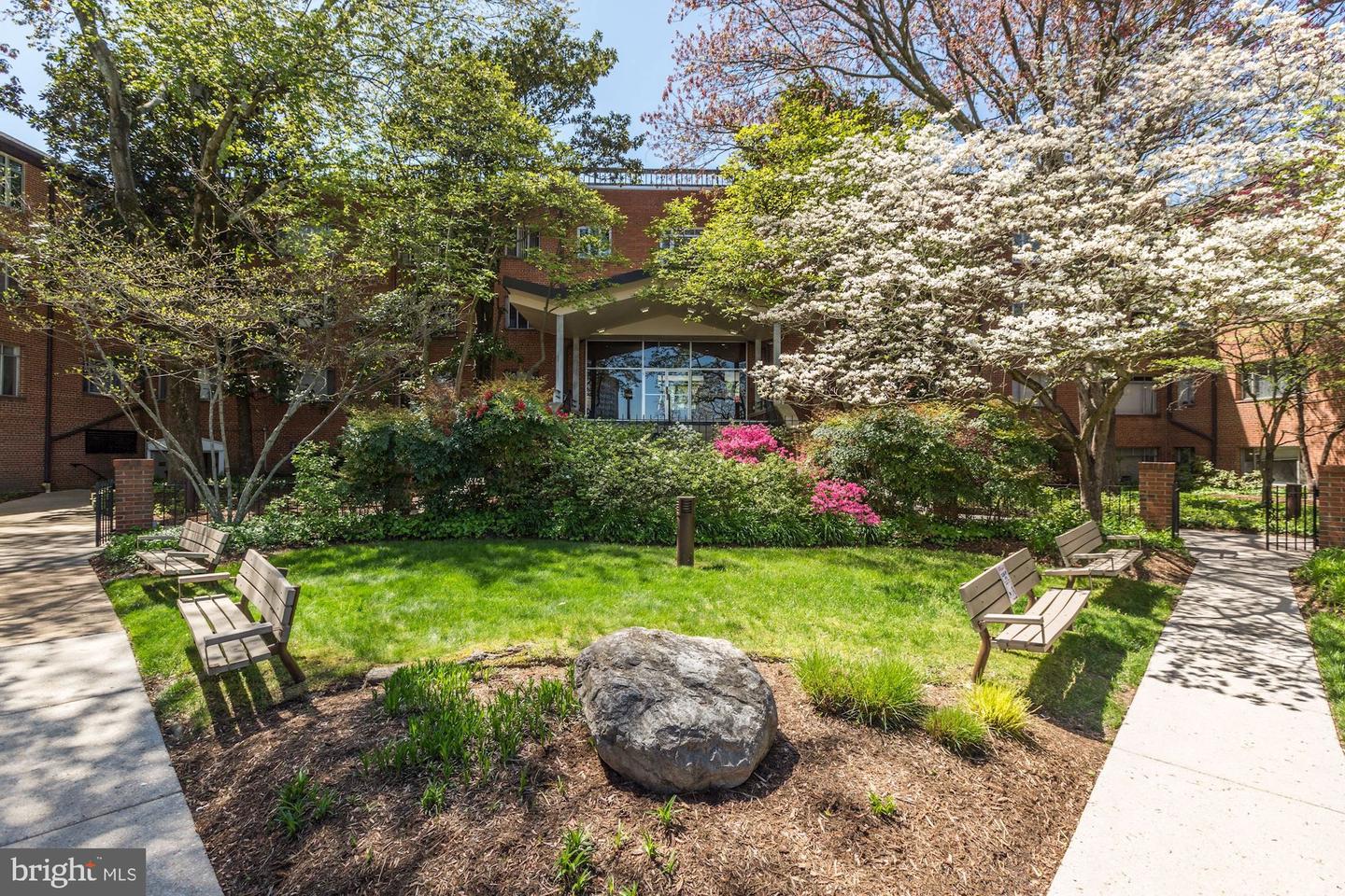 5301 Westbard Cir #206