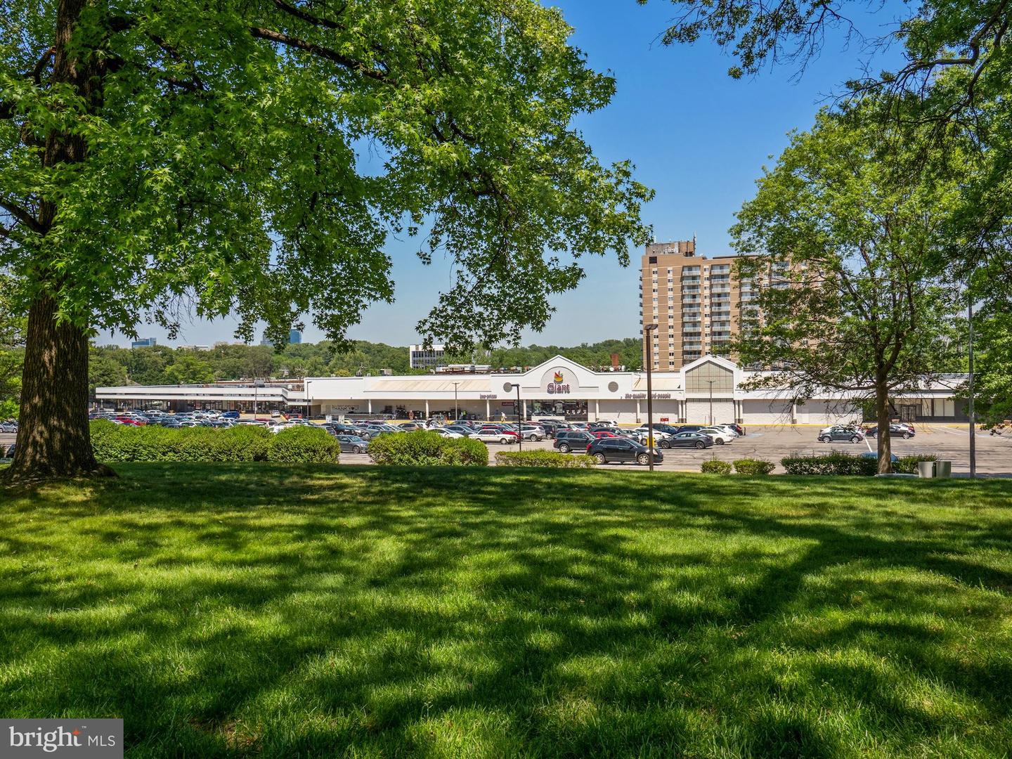 5301 Westbard Cir #206