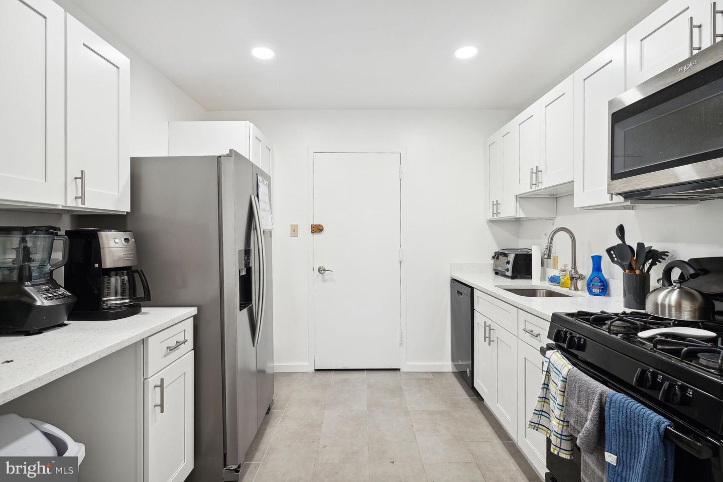 5301 Westbard Cir #206