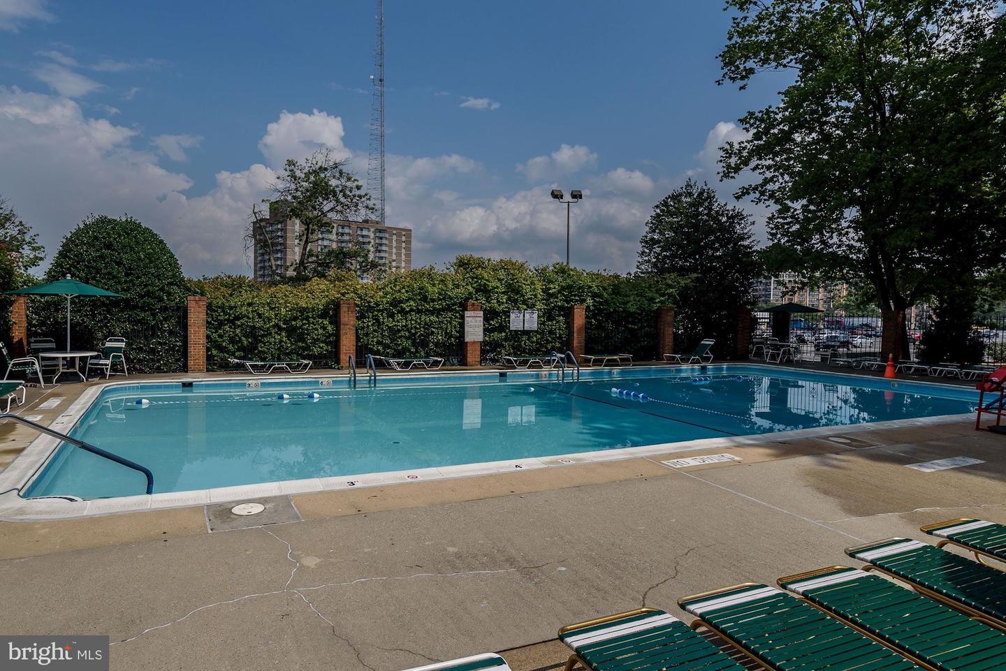 5301 Westbard Cir #206