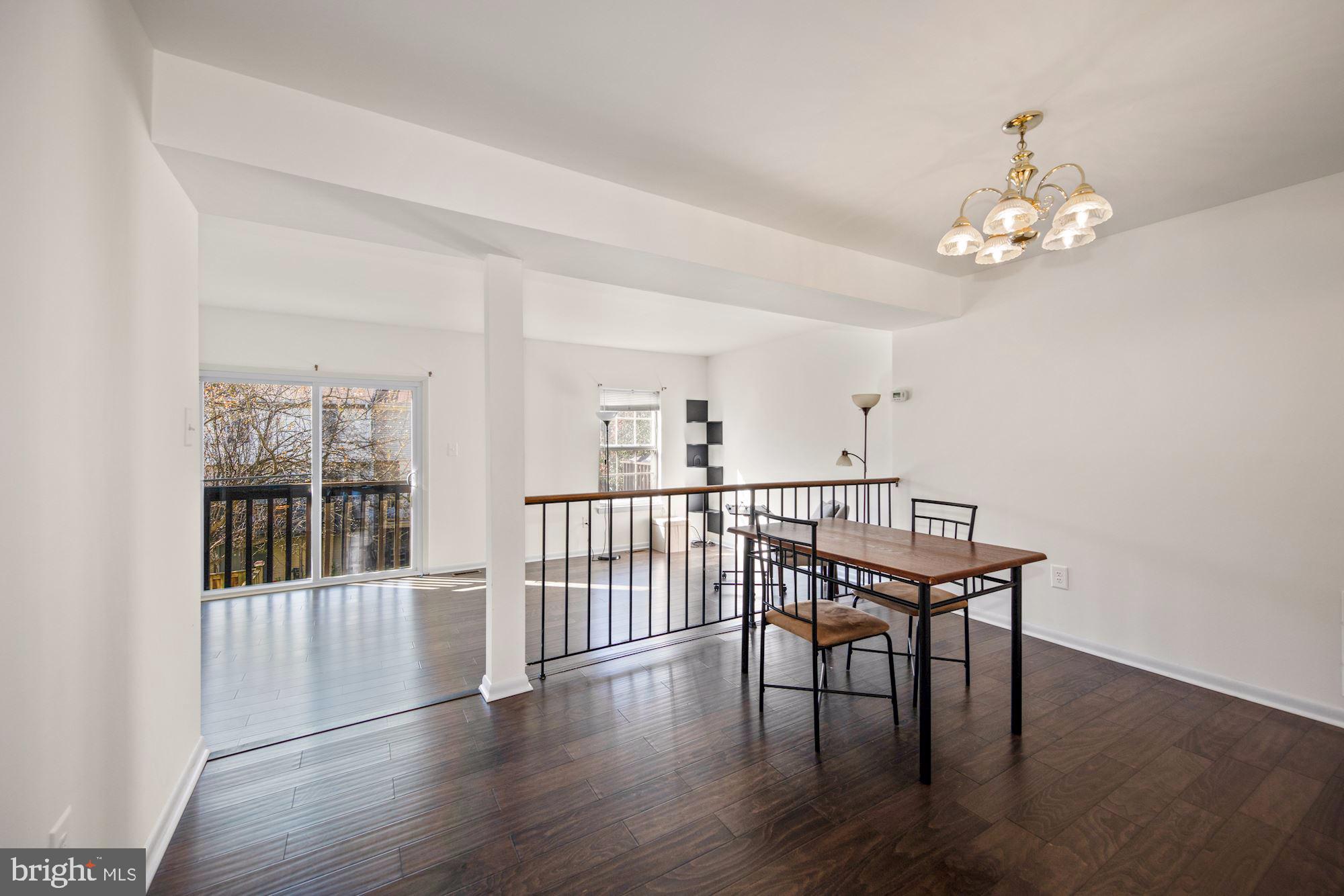 9 MIRRASOU LN