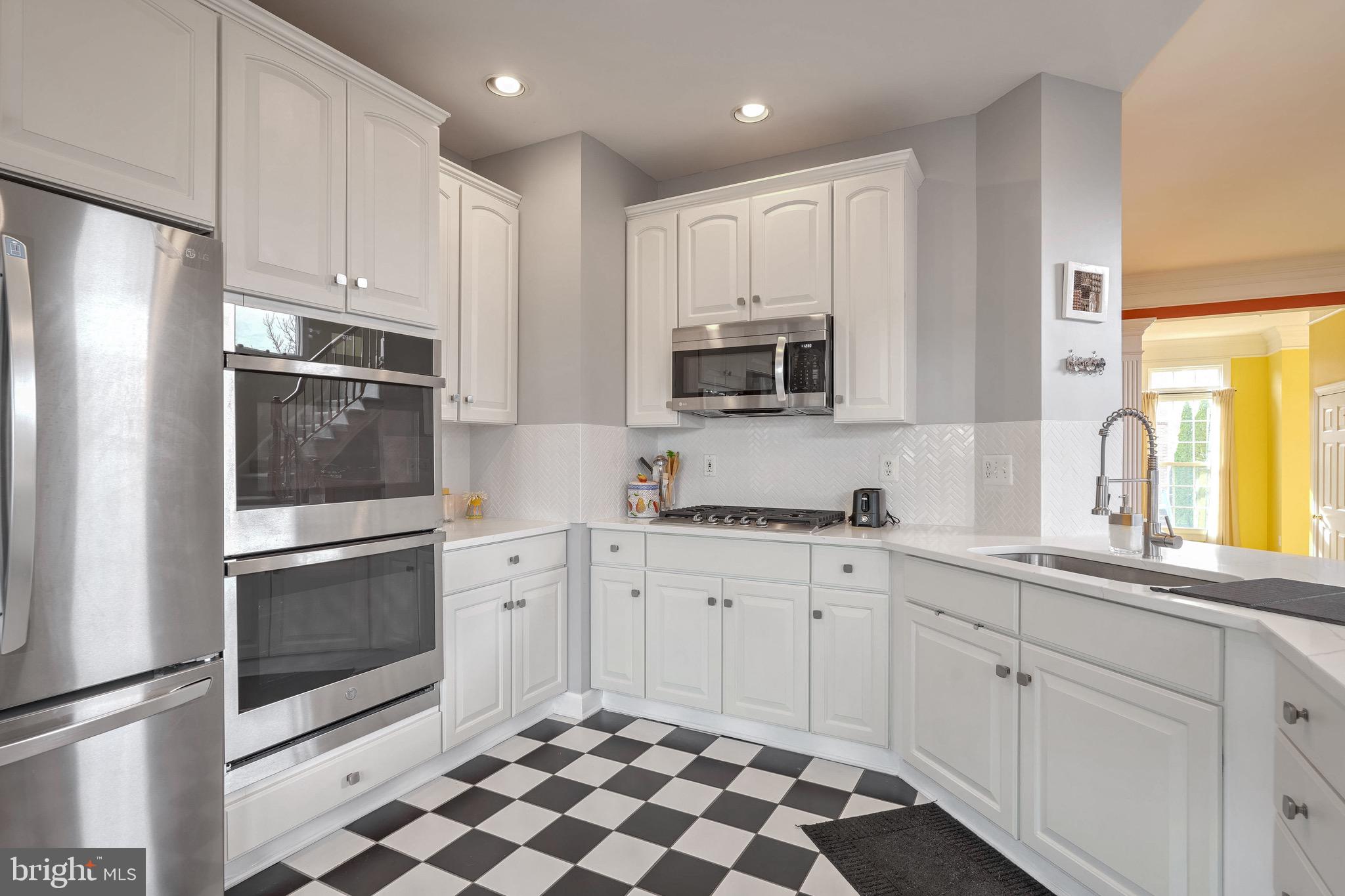 10409 OVERGATE PL