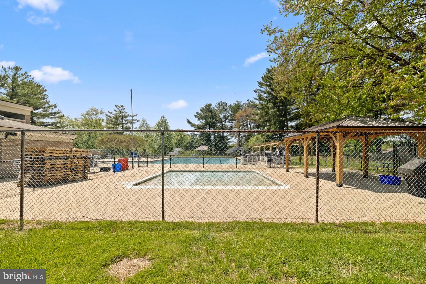 11125 Broad Green Dr
