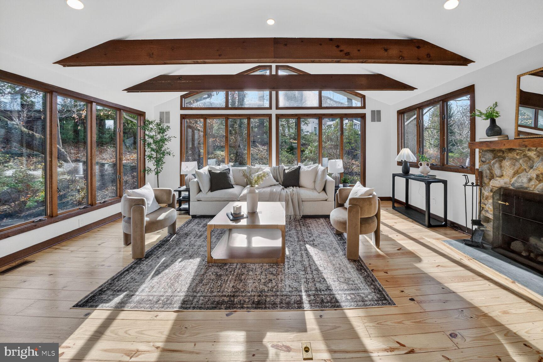 6813 WINTERBERRY LANE