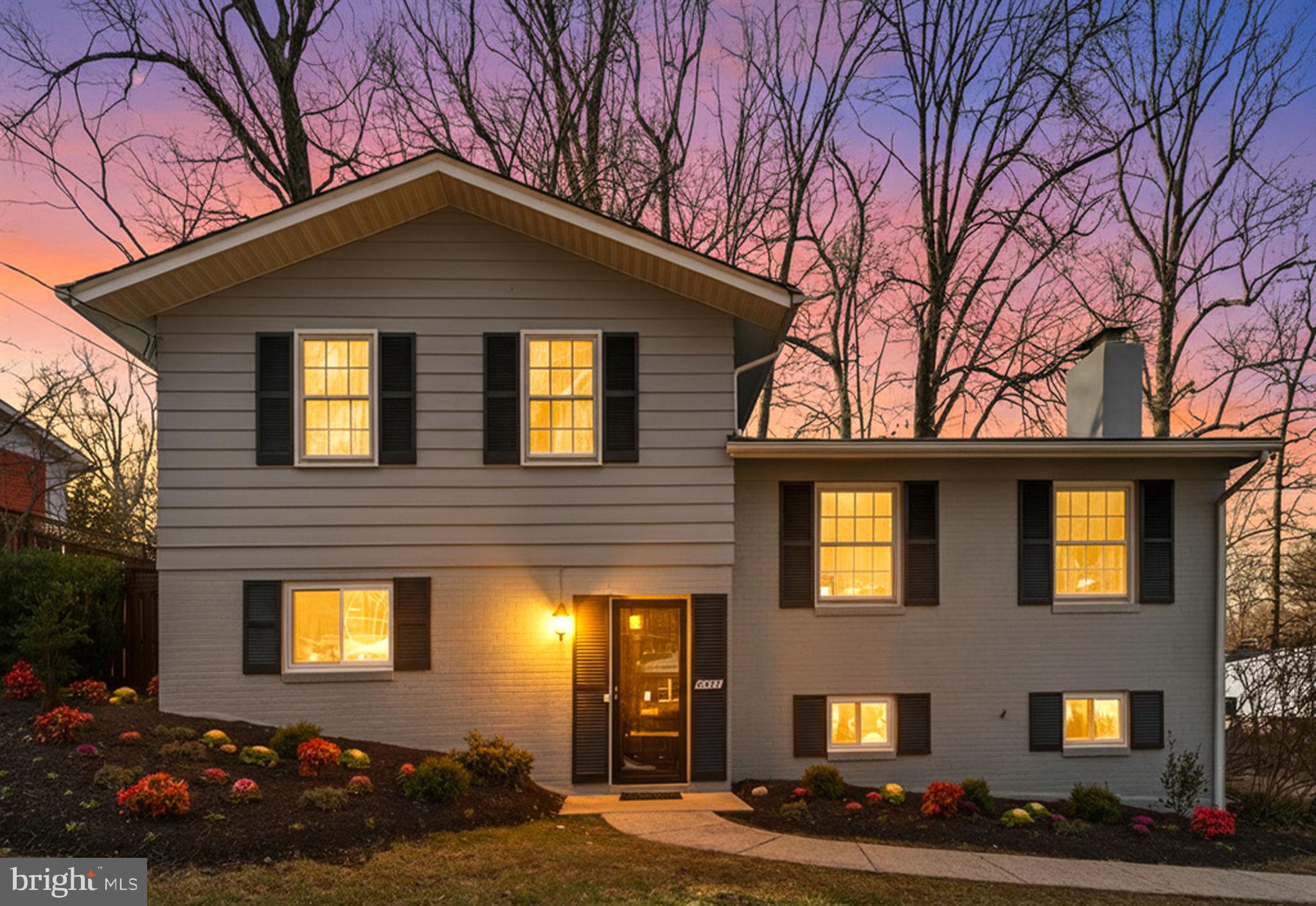 6813 WINTERBERRY LANE