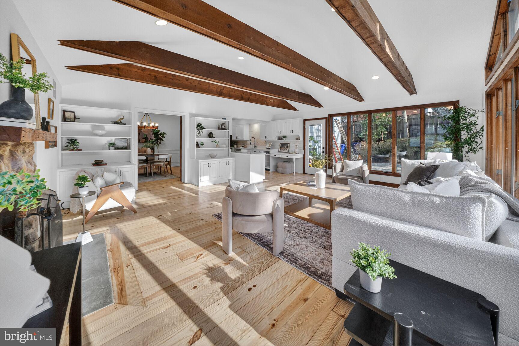 6813 WINTERBERRY LANE