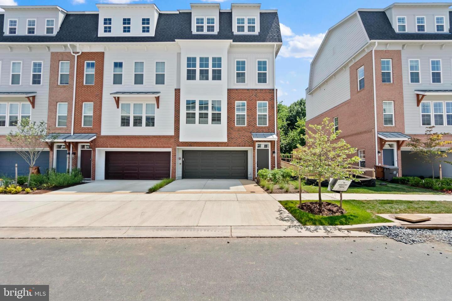 2550 Farmstead Dr