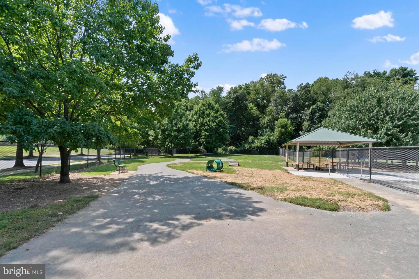 2550 Farmstead Dr
