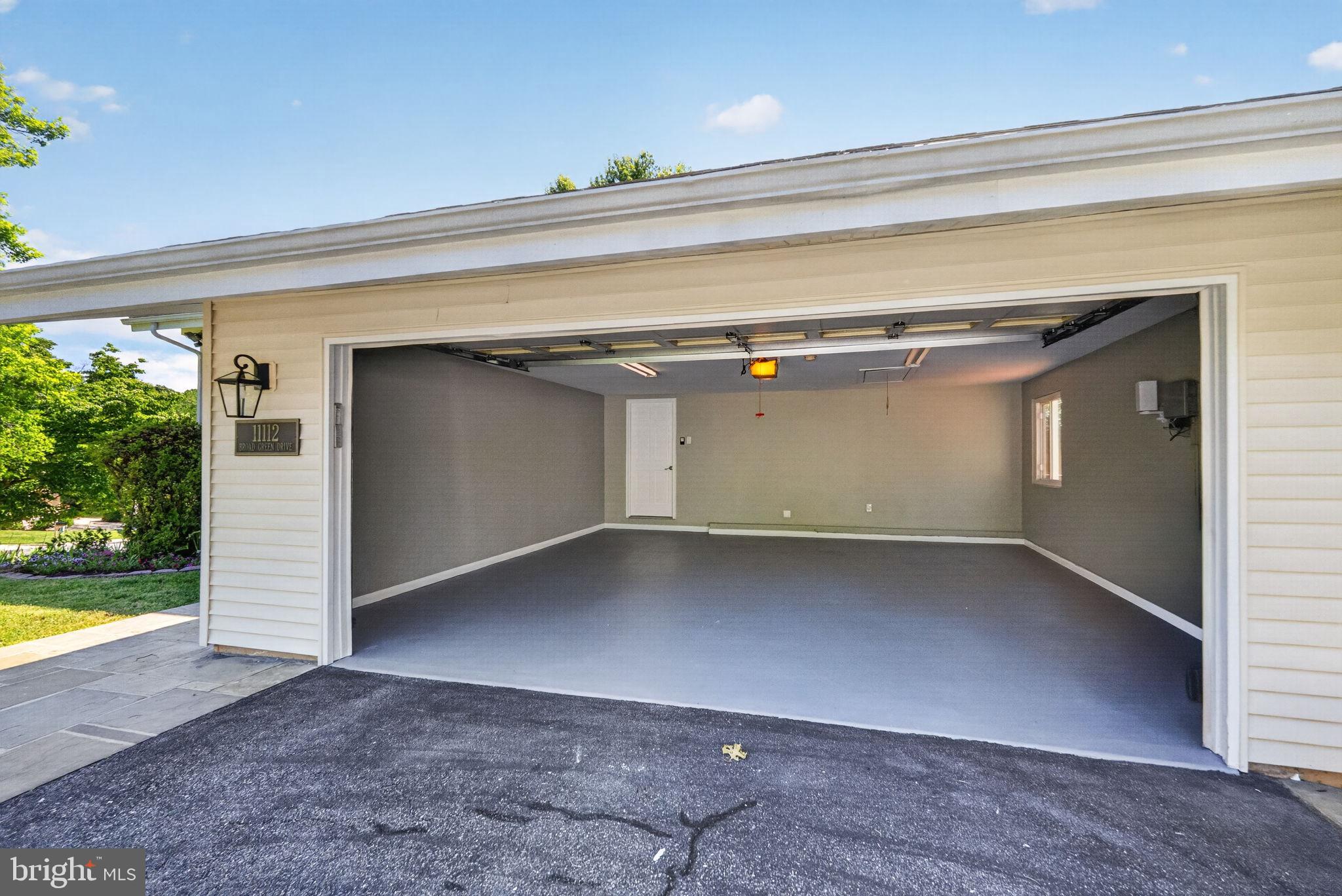 11112 BROAD GREEN DRIVE
