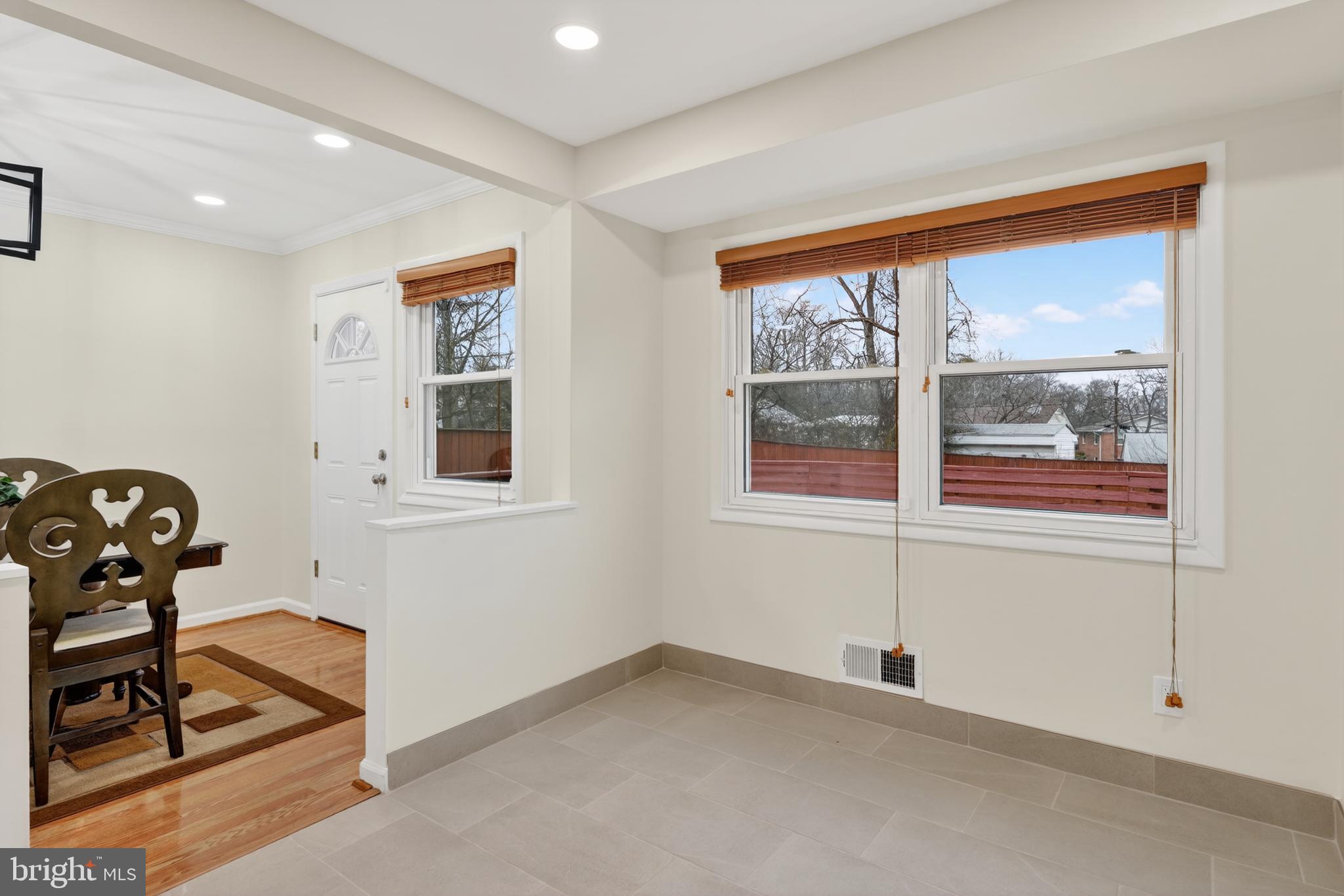 1132 LOXFORD TERRACE