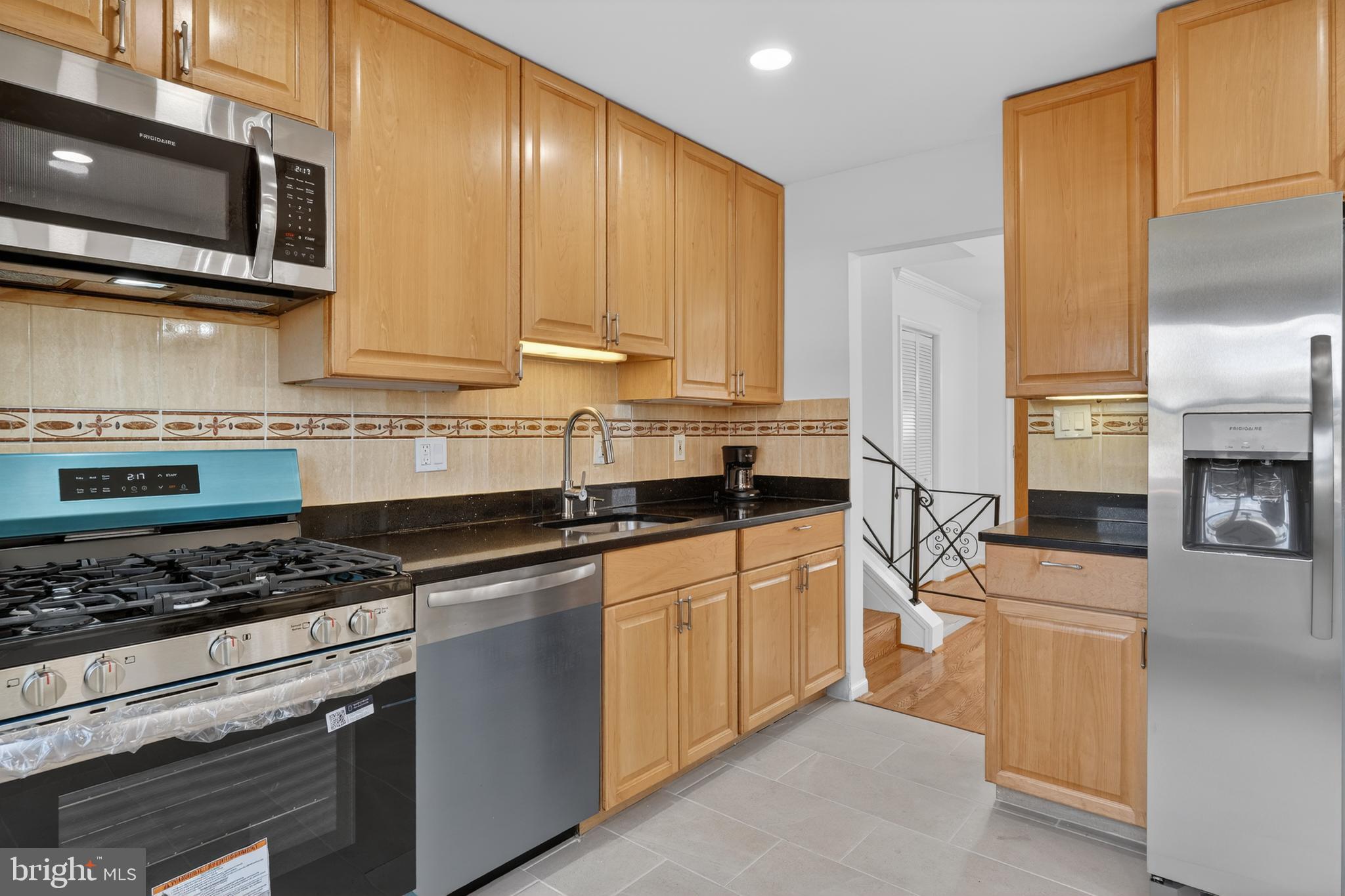 1132 LOXFORD TERRACE