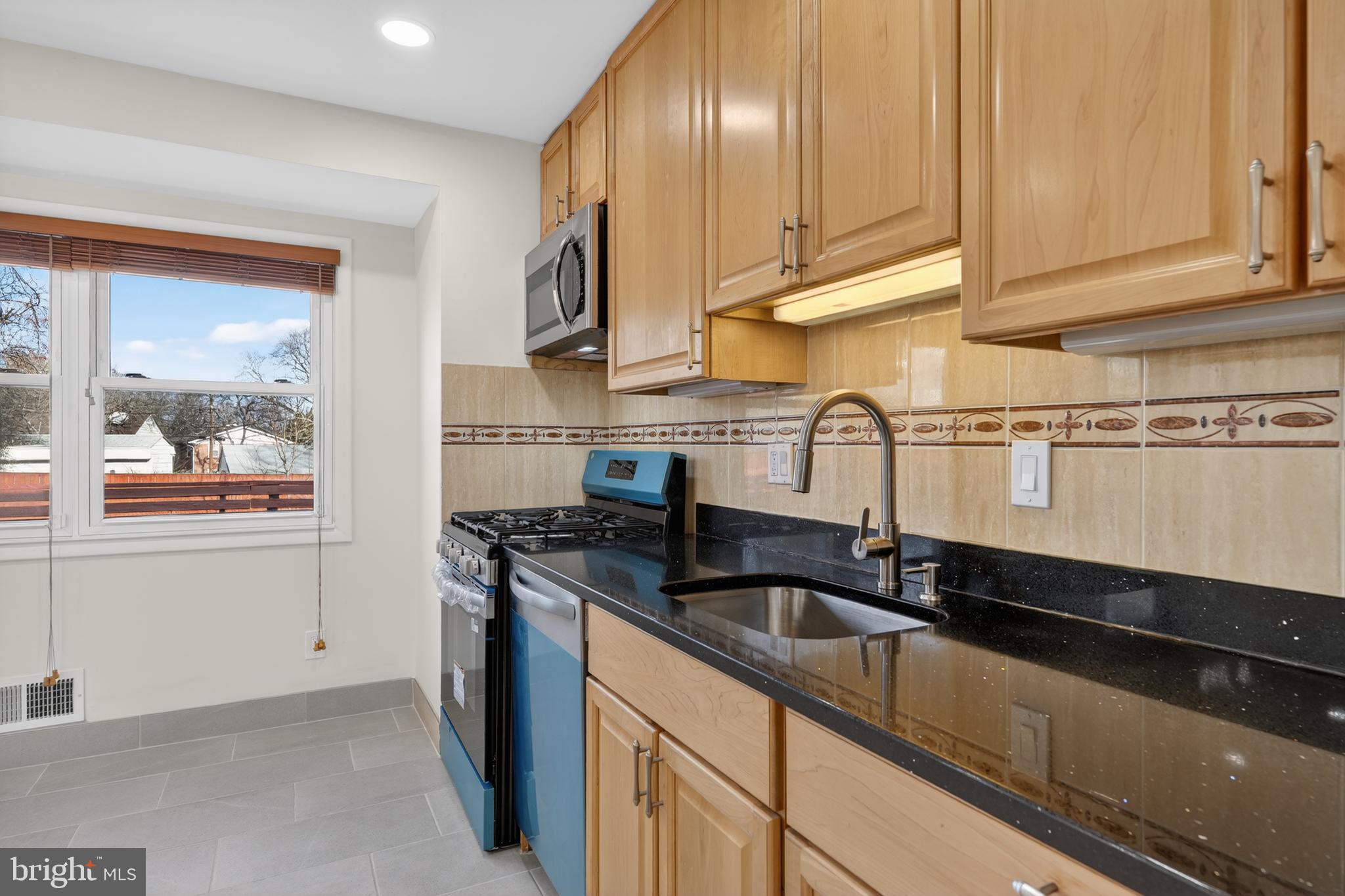 1132 LOXFORD TERRACE