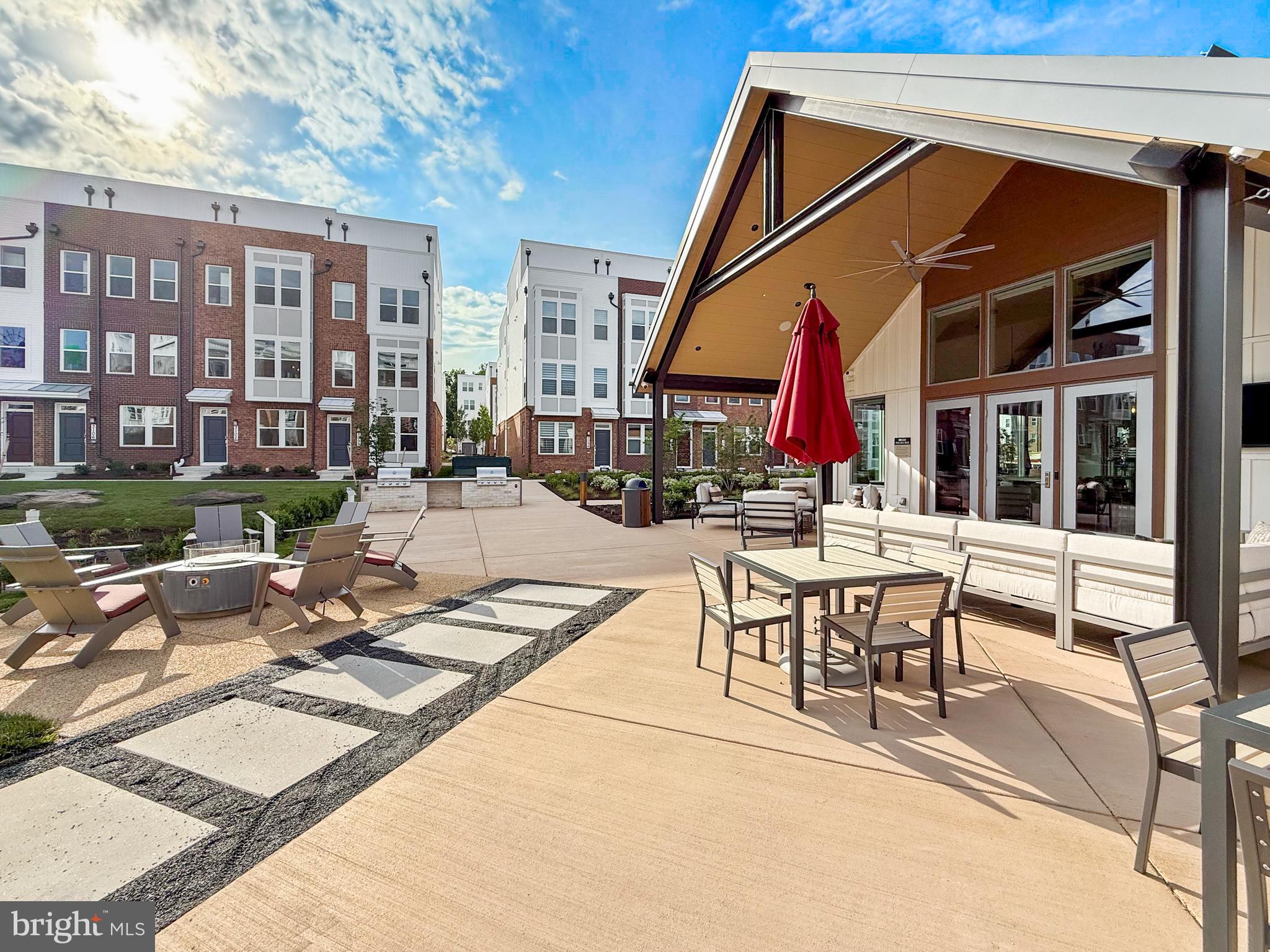 2550 FARMSTEAD DRIVE