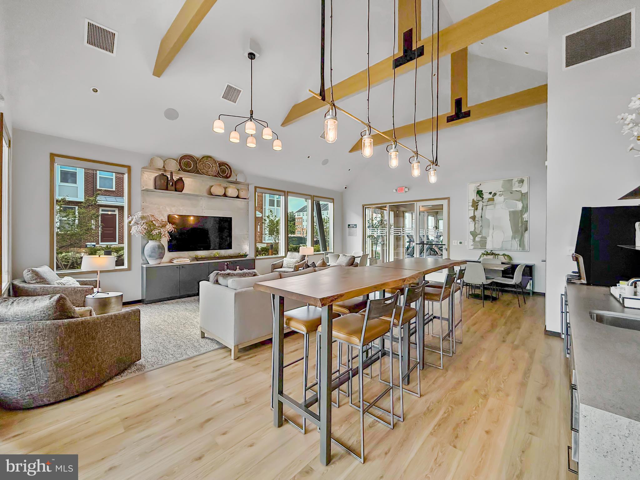 2550 FARMSTEAD DRIVE