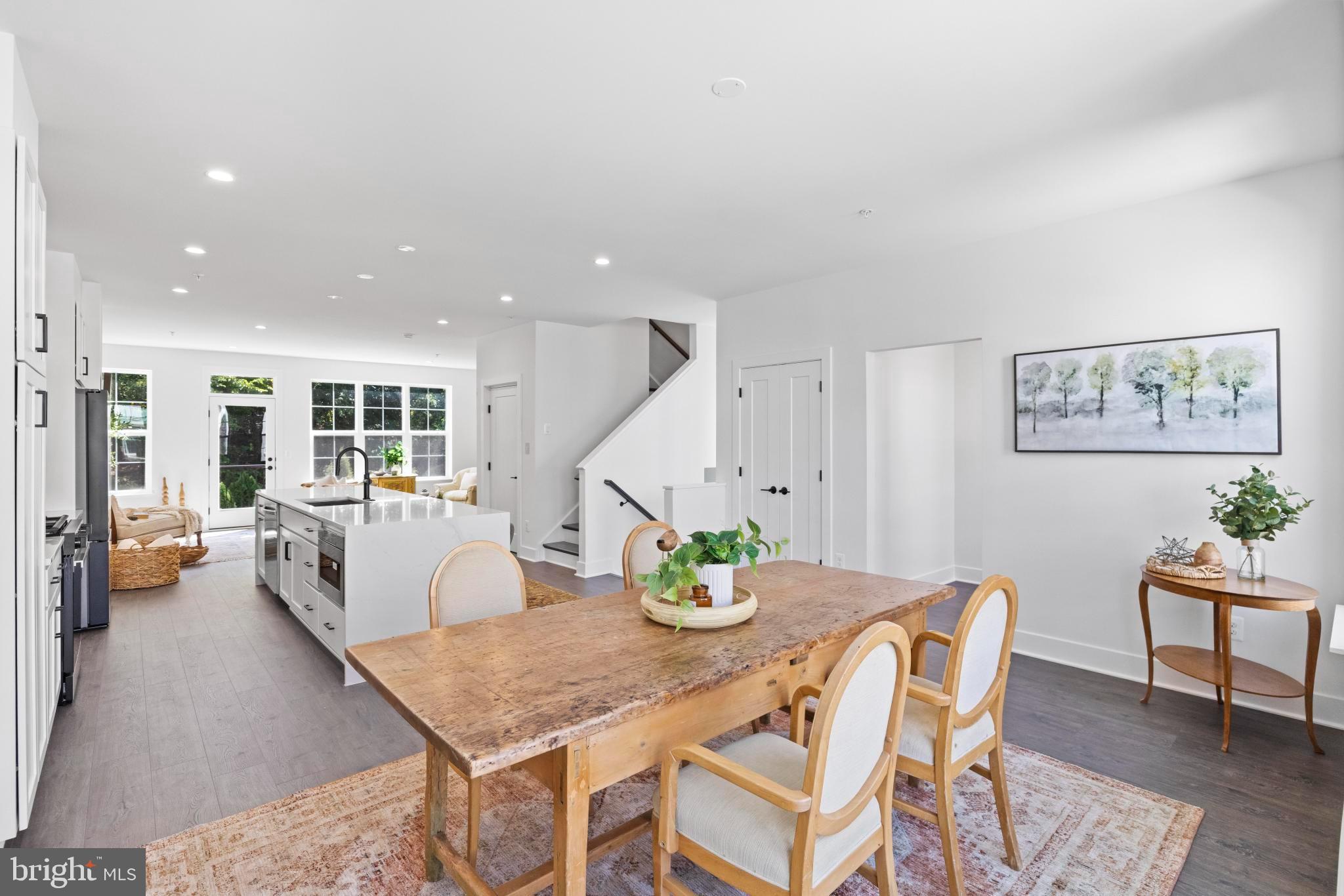 2550 FARMSTEAD DRIVE