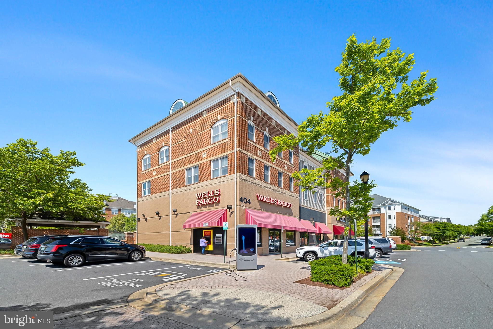 2550 FARMSTEAD DRIVE