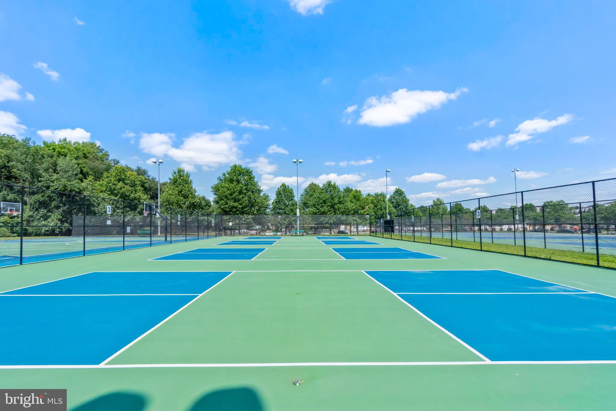 2550 FARMSTEAD DRIVE