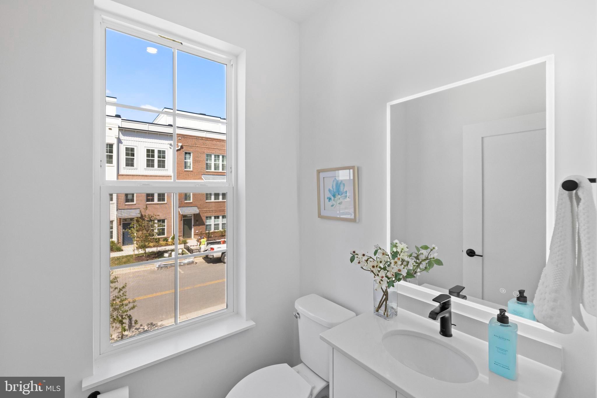 2550 FARMSTEAD DRIVE