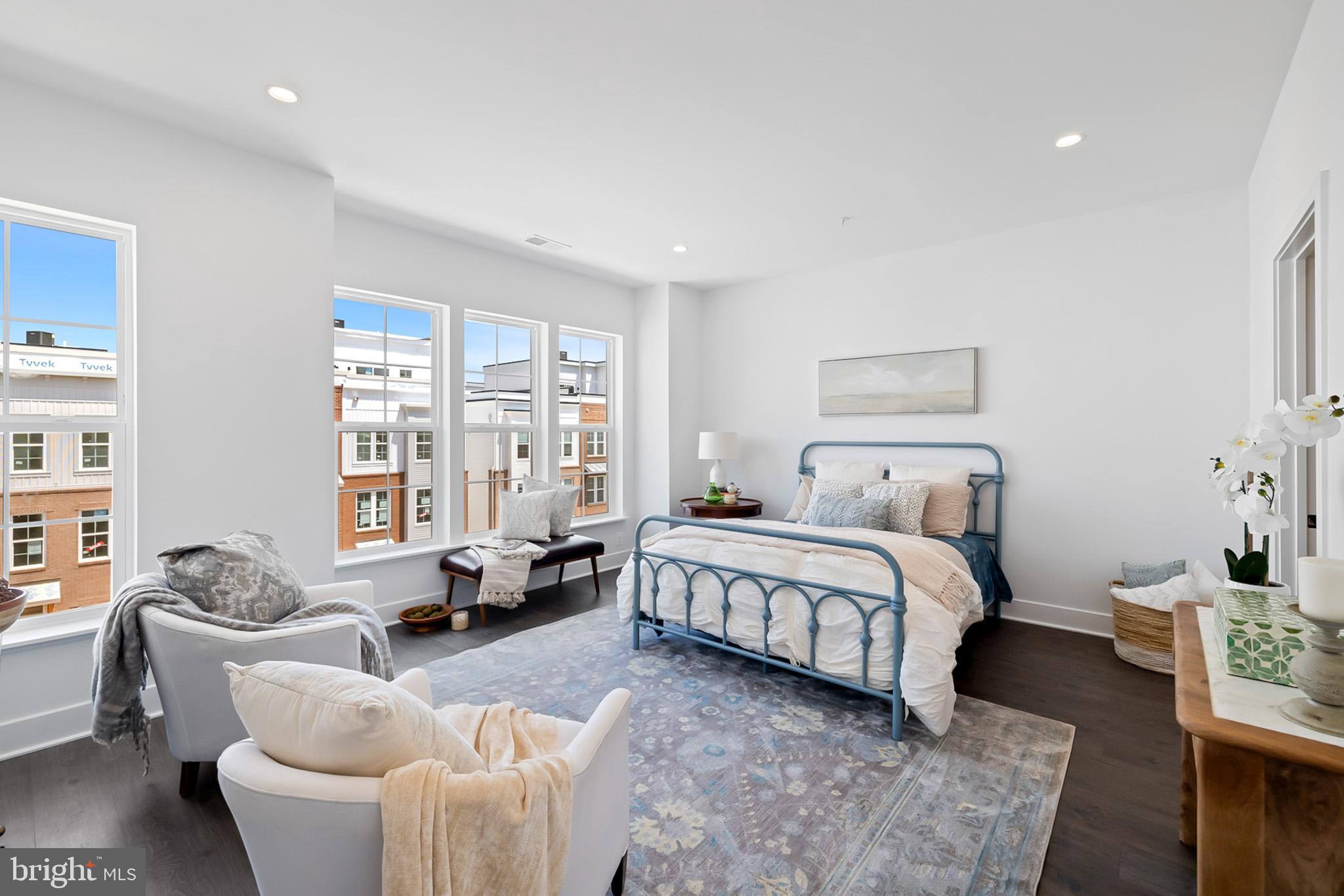 2550 FARMSTEAD DRIVE