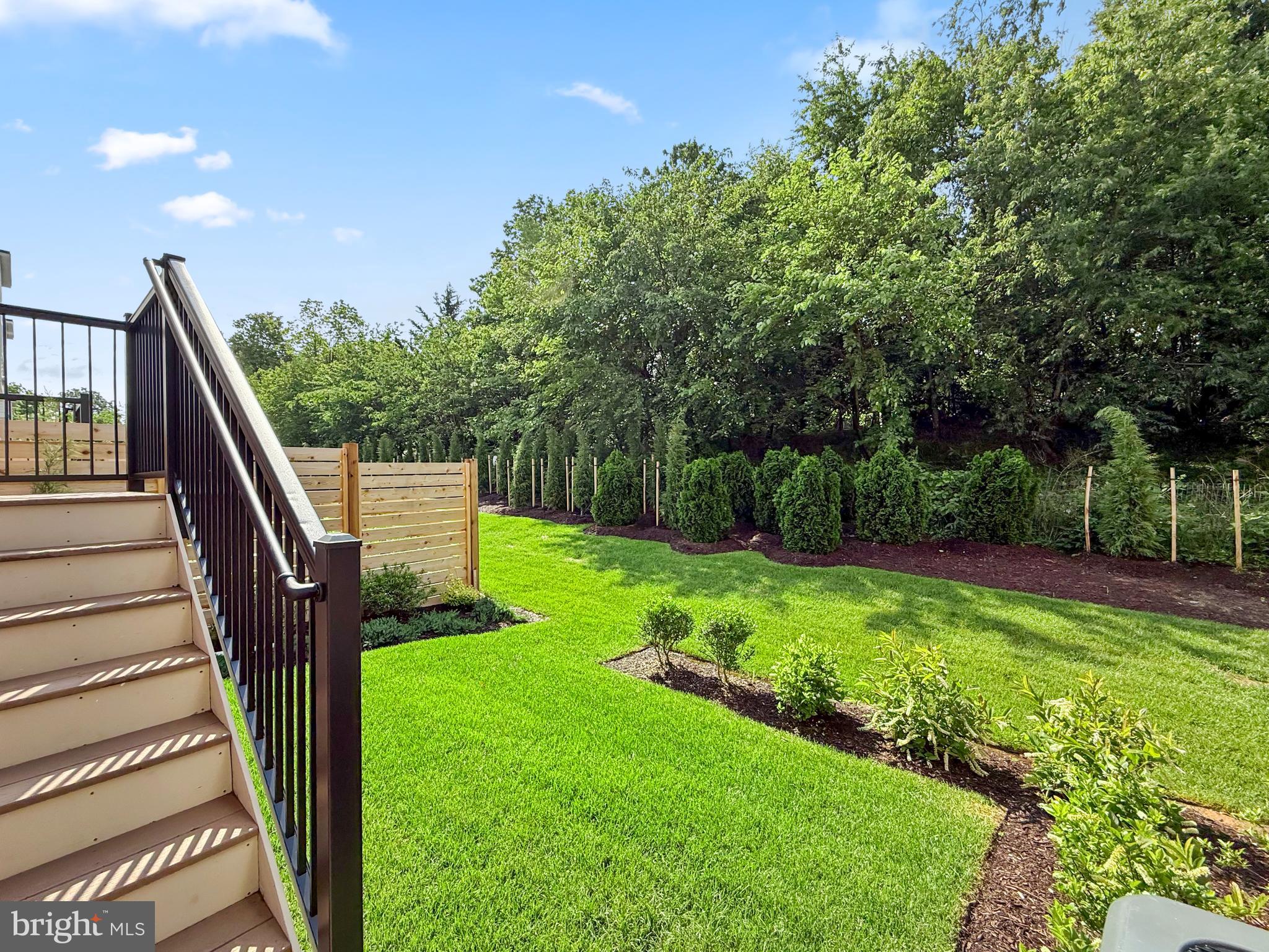 2550 FARMSTEAD DRIVE