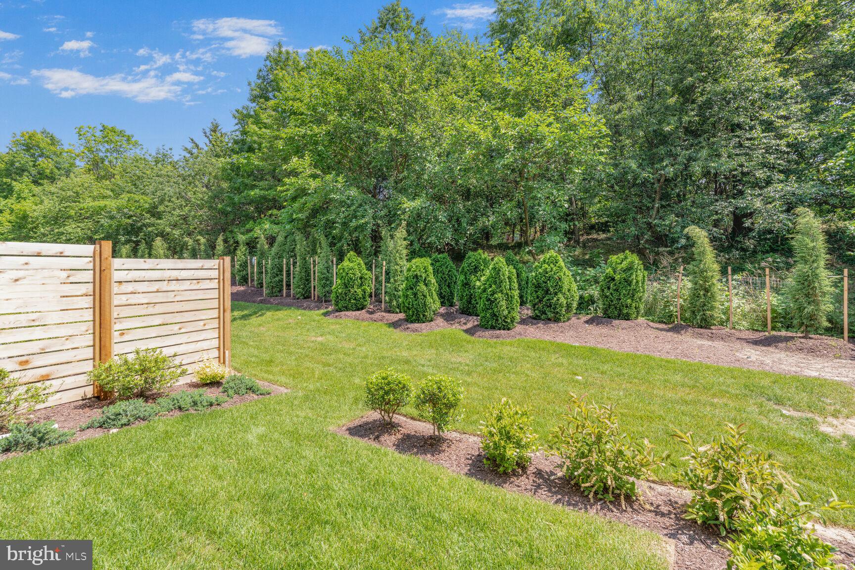 2550 FARMSTEAD DRIVE