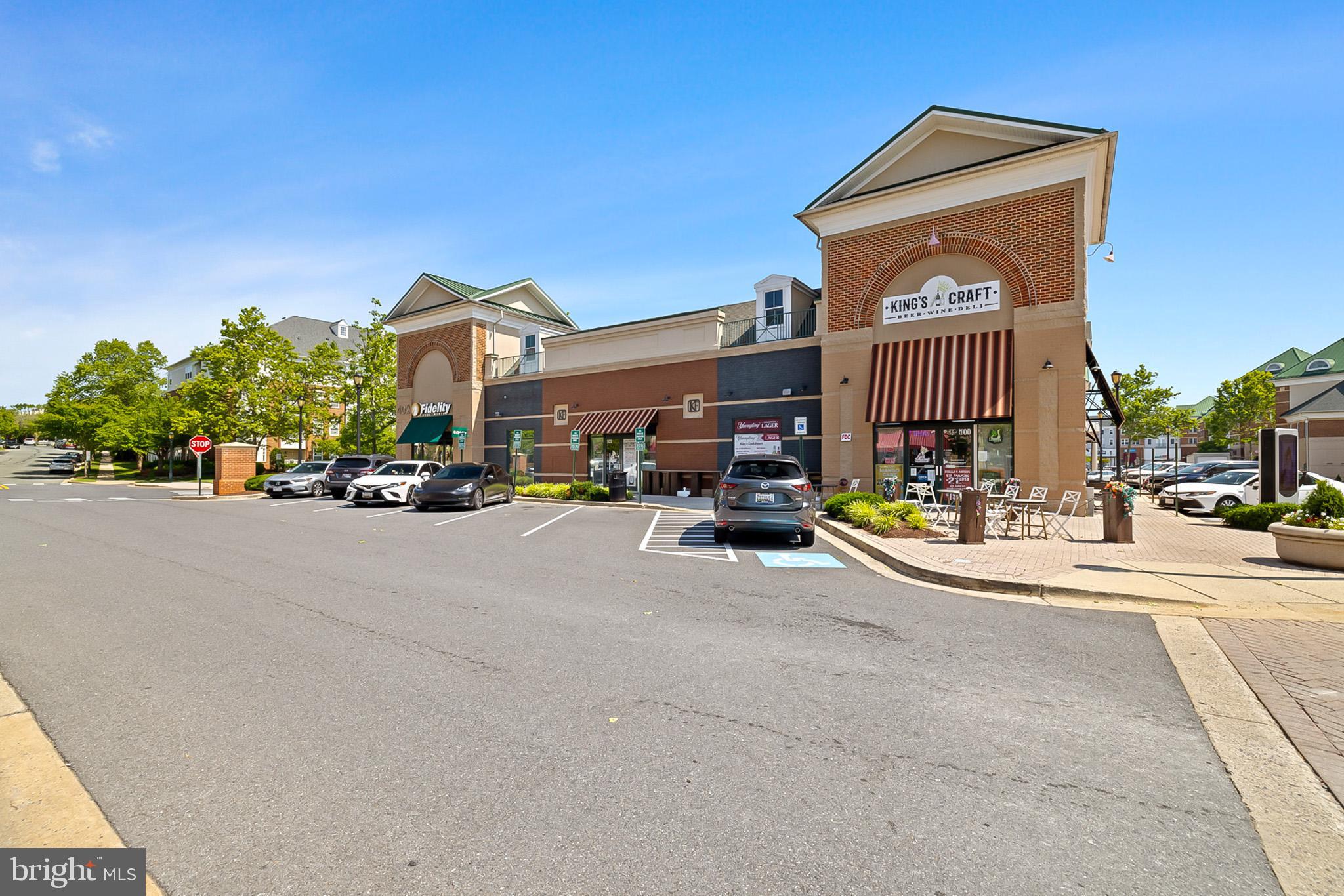 2550 FARMSTEAD DRIVE