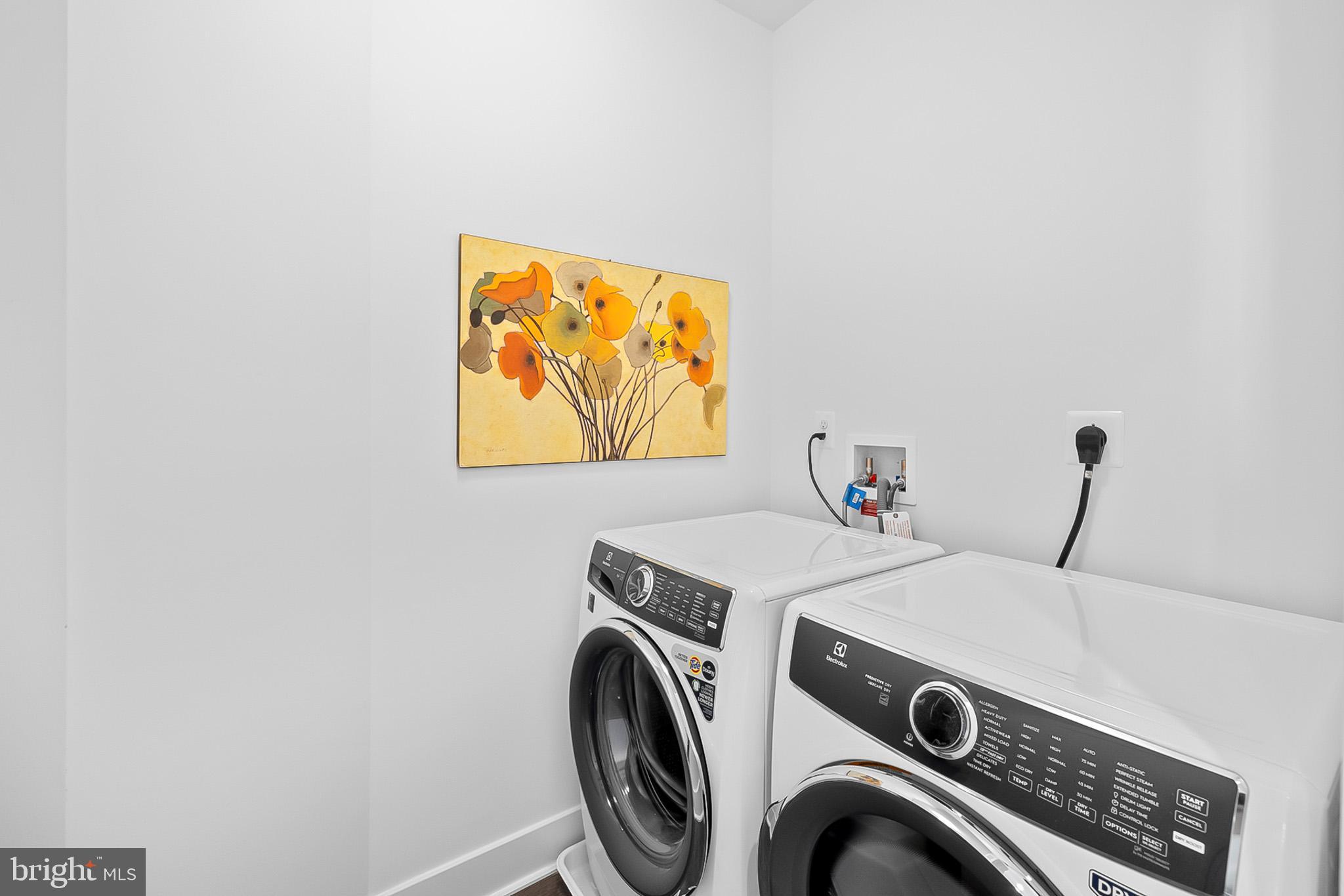 2550 FARMSTEAD DRIVE