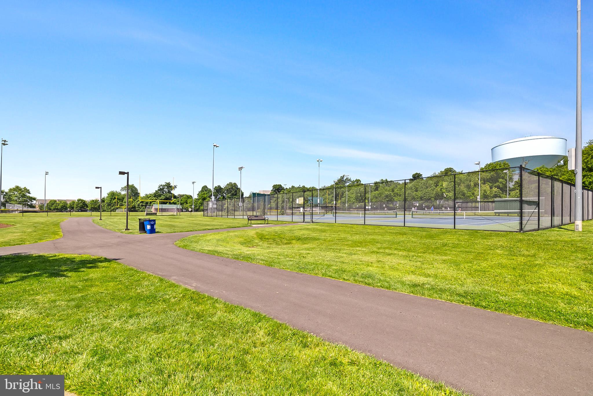 2550 FARMSTEAD DRIVE