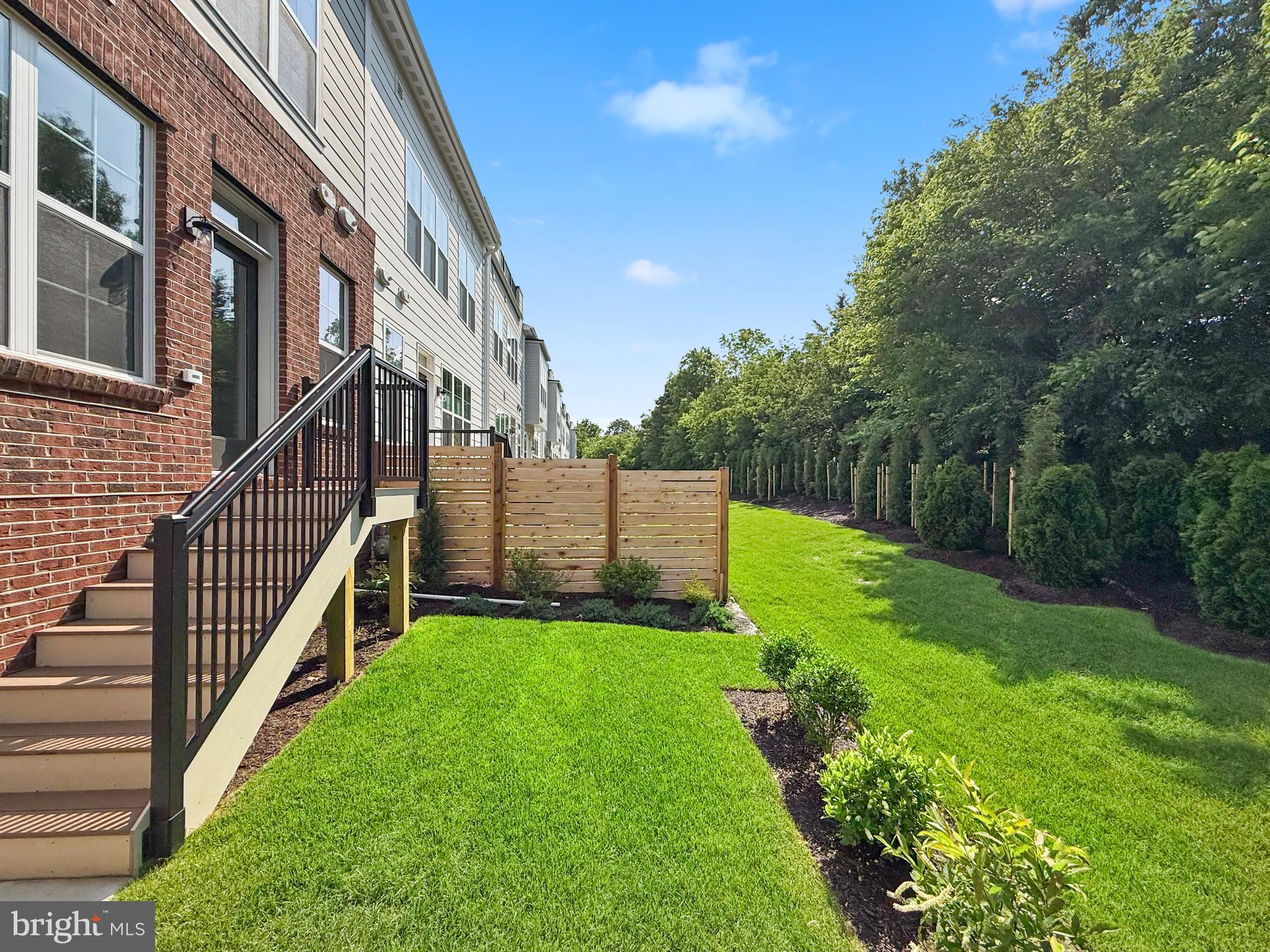 2550 FARMSTEAD DRIVE