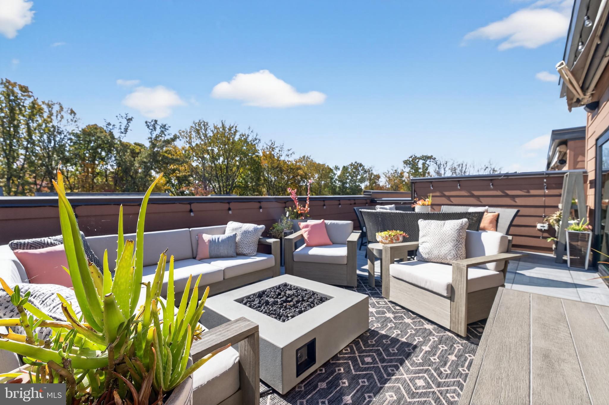 3262 ROYAL FERN PLACE