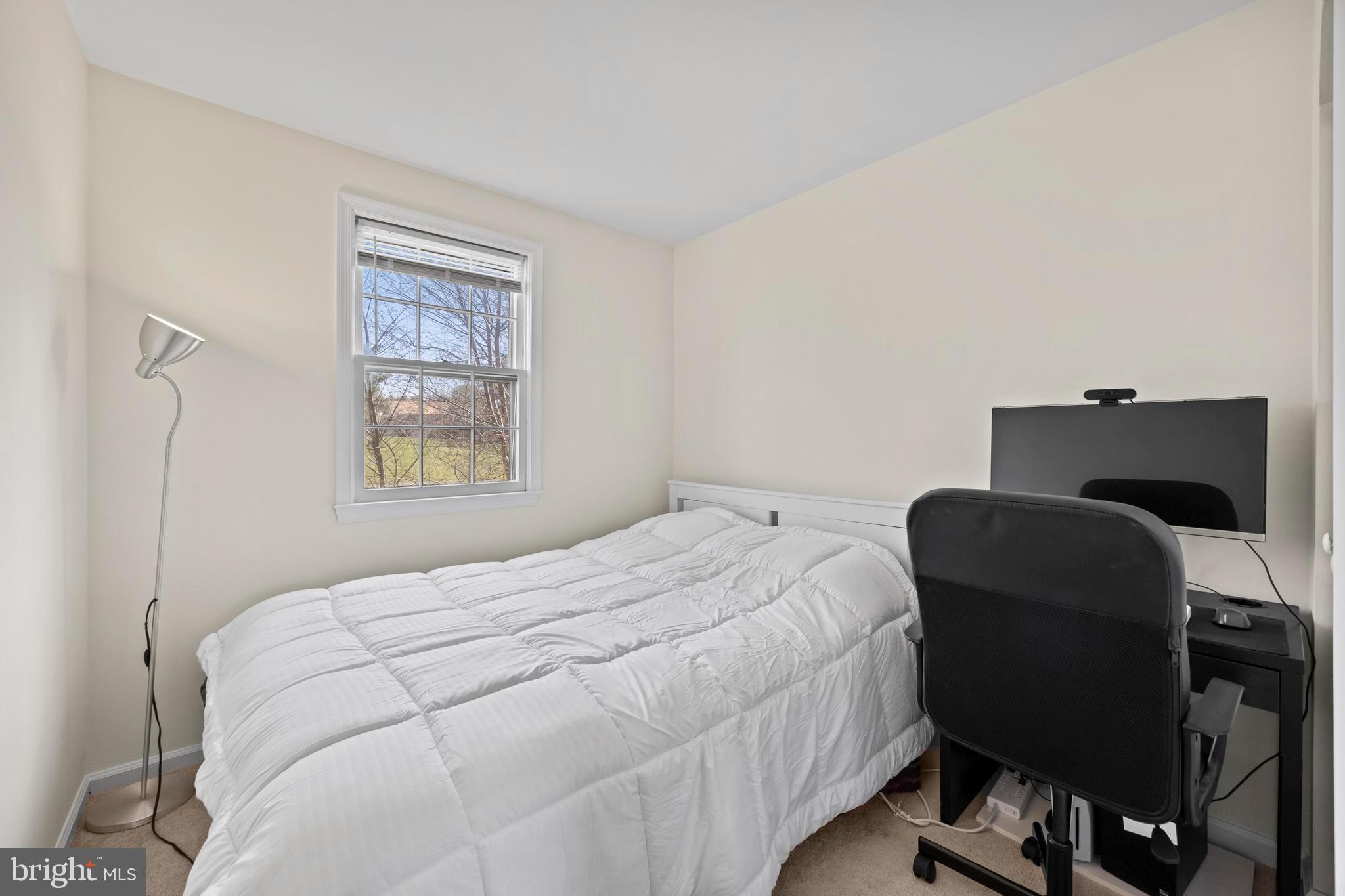 20017 SPUR HILL DRIVE