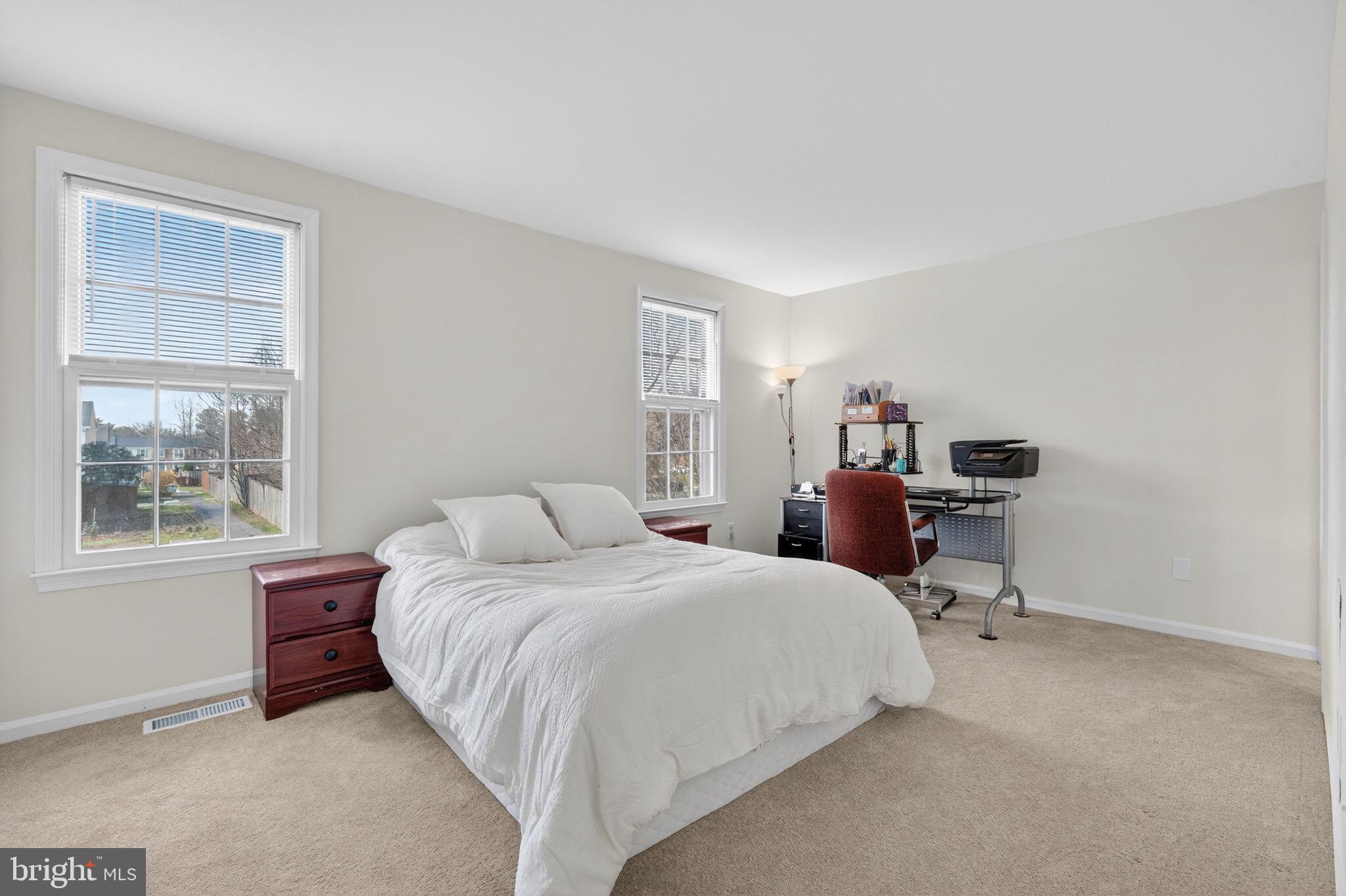 20017 SPUR HILL DRIVE