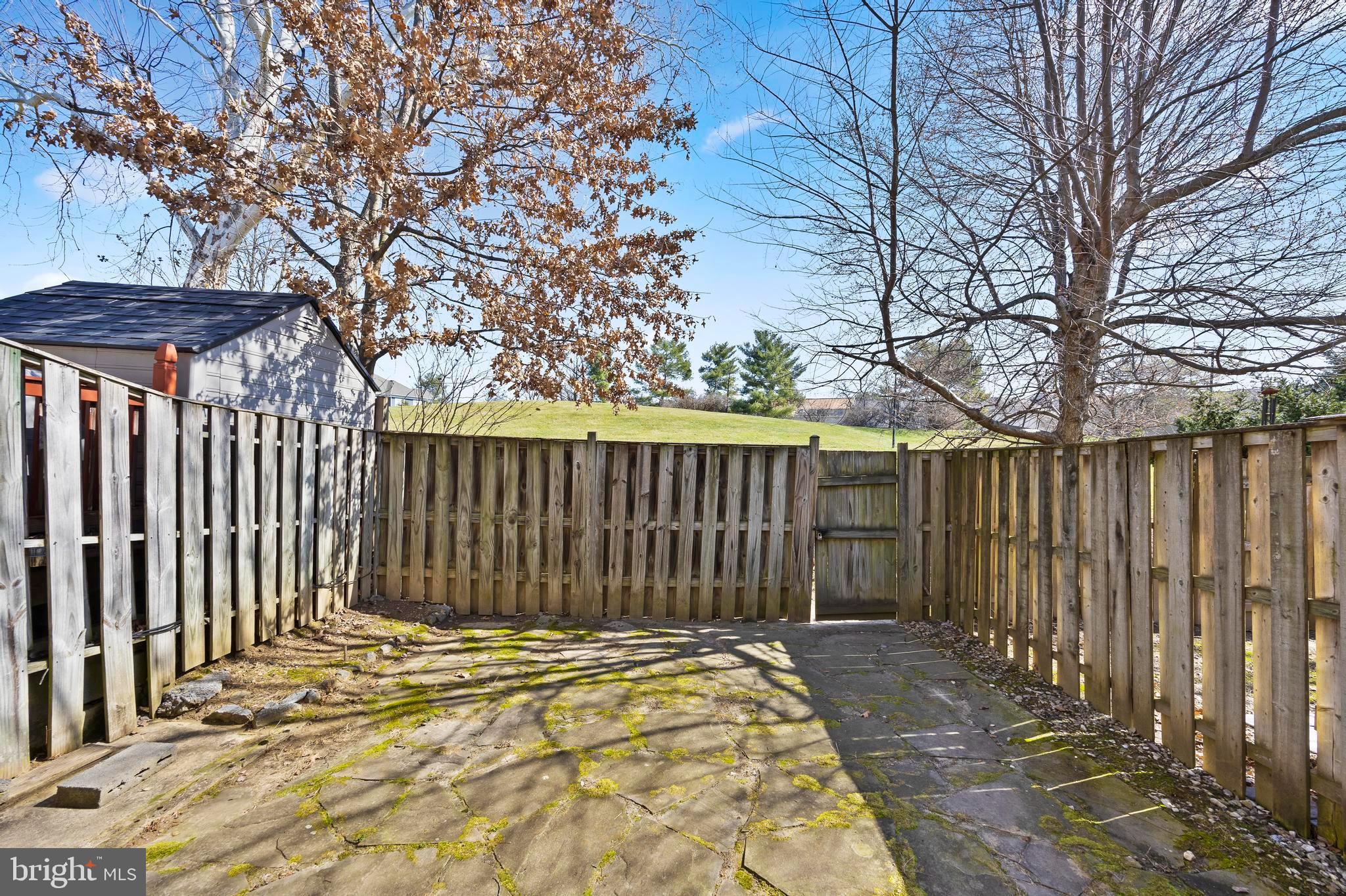 20017 SPUR HILL DRIVE