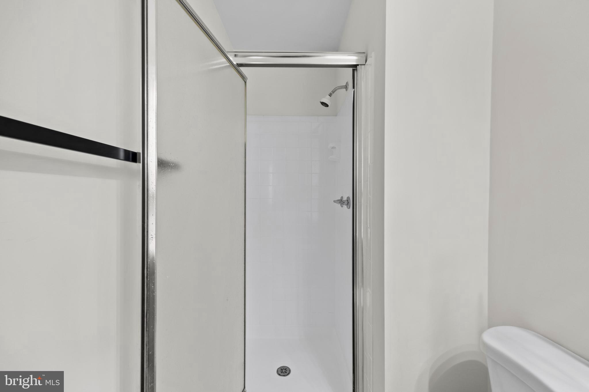 20017 SPUR HILL DRIVE