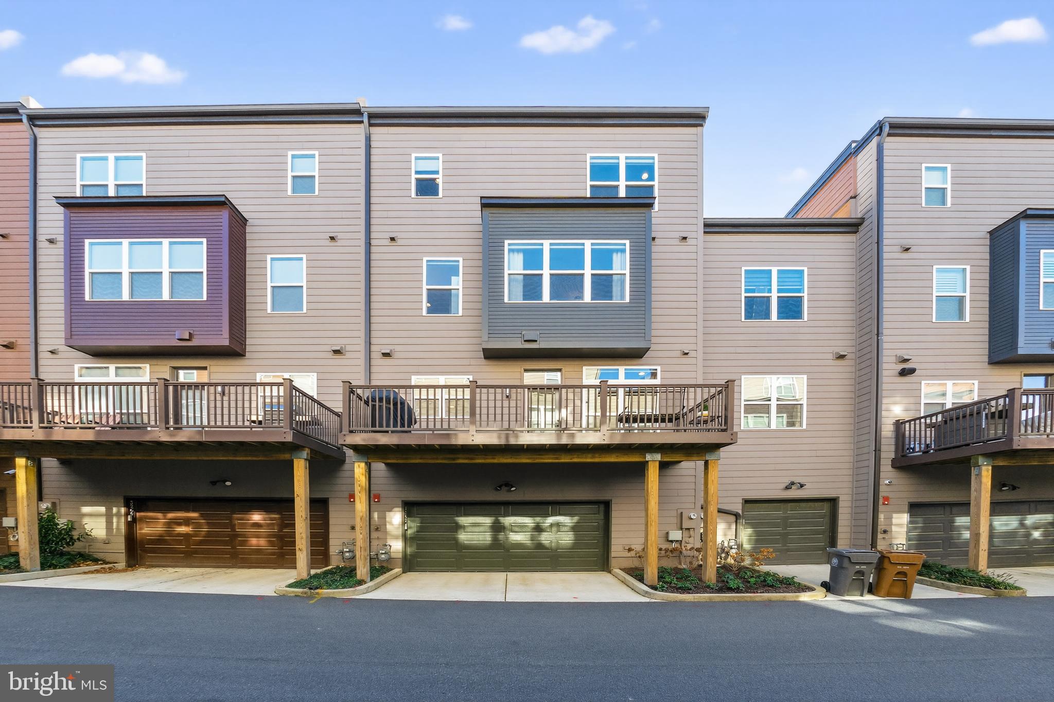 3262 ROYAL FERN PLACE